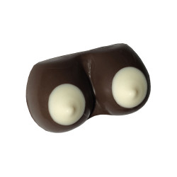 Шоколадная грудь из черного шоколада